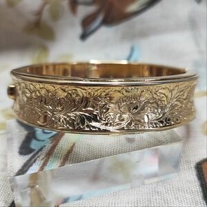 Vintage Floral Intricate Scrolled Engraved Carved Hinged Bangle Golden Bracelet